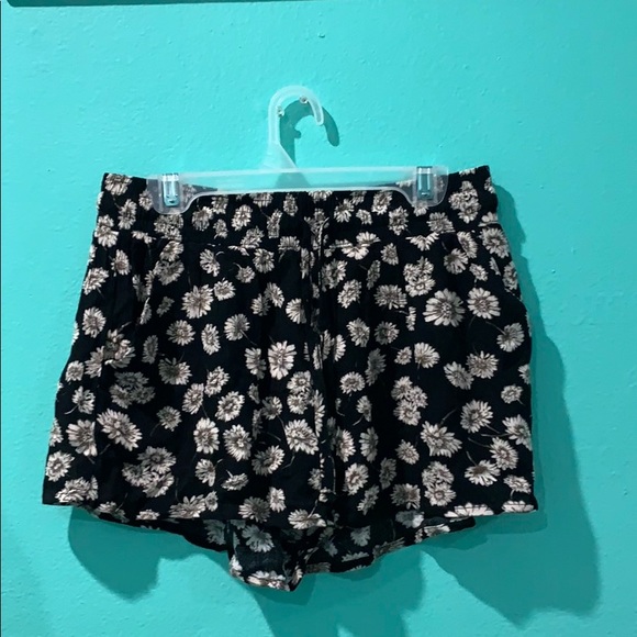 Forever 21 Pants - NWOT Forever 21 Shorts